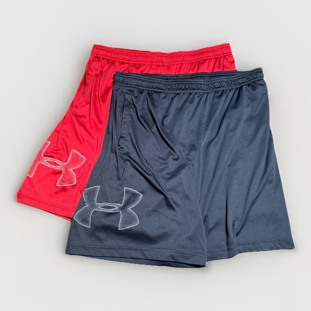 Under Armour Shorts Lot Of 2 Men's XL HeatGear Black Red Light Loose Has Pockets